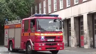 An oldie Dennis fire engine sounding it's two tone sirens en route to an emergency 🚨