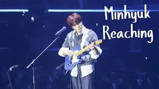 [몬스타엑스/민혁] 처음으로 무대에서 기타치면서 부른 솔로곡 _Reaching