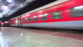 WAP-4 India's Longest Running Daily Rajdhani Express: Dibrugarh Rajdhani speeding at 130kmph!