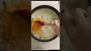 Кето-суп из брокколи и сыра &mdash; рецепт в комментариях!