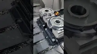 WARWICK self centering air vise work on CNC Machine. #machine #cnc #vise #airvise #workholding