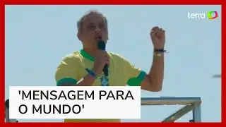 Bolsonaro em Copacabana: deputado discursa em ingl&ecirc;s 'porque com certeza Elon Musk est&aacute; olhando'
