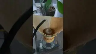 chemex pour this mornin 🖤☕️🥰 #morningbrew #brewday