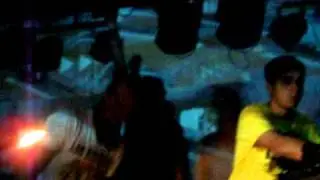 Snash NG. Techno Trip @ Hang&aacute;r Music Garden 2010.11.06. (Traktor Scrach live) part9.MOV