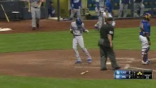 LAD@MIL: Adrian singles to draw Dodgers within a run