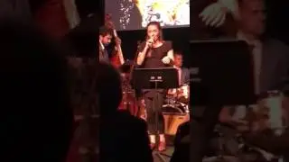 Flor de Lis - Sasha Masakowski