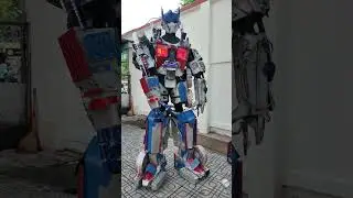 I Built An Optimus Prime Suit