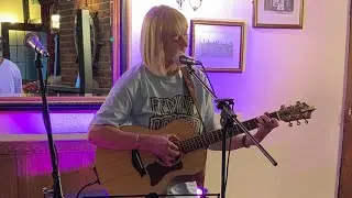 Lemonpop #Taylor #acoustic #Sitting Down Here Lene Marlin I do not own rights to this #music #singer