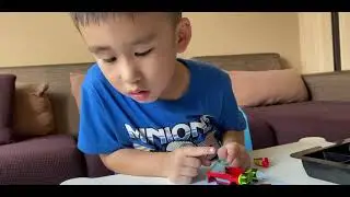 #BuildtheThrills #LEGOSG - Sam can build legos!
