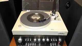 Akai AP B20 Turntable