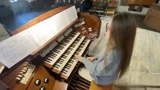 BACH. Kleines Pr&auml;ludium und Fuge BWV556 / Dara Pastushok