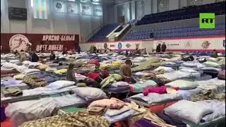 Un camp de r&eacute;fugi&eacute;s du Donbass dans un des palais des sports de Taganrog, dans la r&eacute;gion de Rostov.