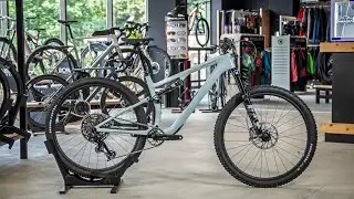 🚵&zwj;♂️ Specialized Epic 8 Evo Comp 2025 &ndash; Najbardziej Wydajny Rower XC/Downcountry! 🌊🔵