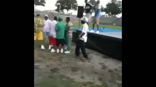 Click tight boys