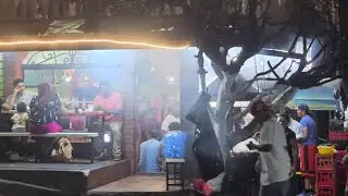 Comiendo pupusas en El salvador
