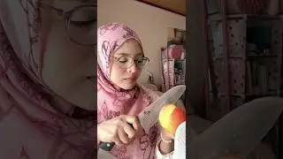 fuji apple 🍎🫶🏻 #asmr #asmreating #asmrsounds #asmrmalaysia #asmrfood