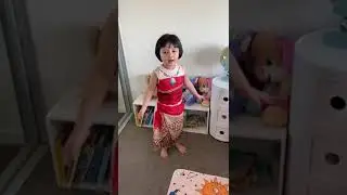 You Won't Believe This 4-Year-Old's Disney singing