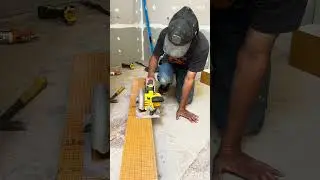 Schluter Kerdi Curb @schluter #schlutersystems #bathroom #diy #