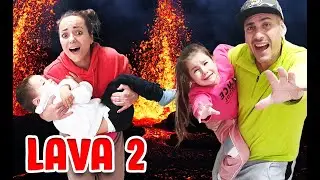 MARTINA MISSY E  MAMMA TY SCAPPANO DALLA LAVA DELL' ETNA DURANTE L'ERUZIONE MA SI BLOCCA L'ASCENSORE