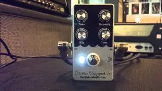 Strings Shop Review :  EarthQuaker Devices - Disaster Transport Jr. - Delay & Reverb