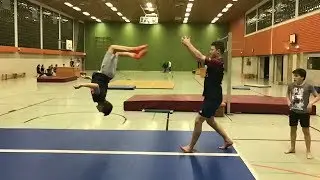 SUPER SLOW-MOTION Parkour!!