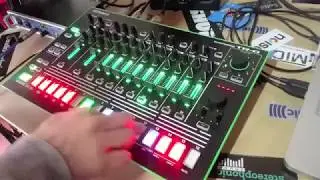Roland  Aira TR-8 - Stereophonic Sound