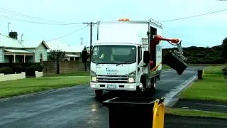 FreshBins solution to Clean commercial and domestic garbage bins with a Robot Solution