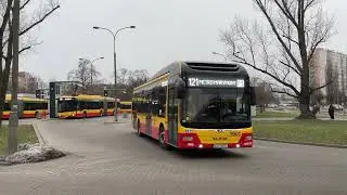 Odjazdy autobusów z pętli Chomiczówka