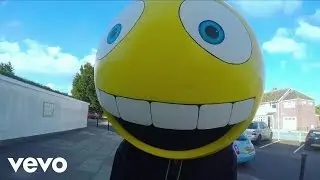 FREAK - I Like To Smile When I'm Sad (Official Video)