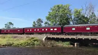 NS Executive Train with NS 8099