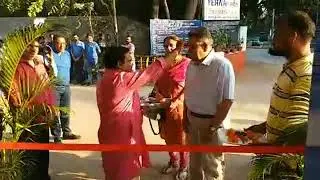 Mr. Chirayu Amin-Chairman & CEO of Alembic inaugurates Yera Glass Factory outlet.