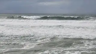 Aviso amarelo em Portugal! Big waves and rain showers! 16.1.2026