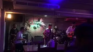 Jam in QueenBee bar in Bangkok , All Of Me