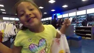 My Cousins Birthday Mall Trip!!!