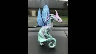 Safari Ltd. 2021 Fairy Dragon （repainted: covered blue eyebrows)