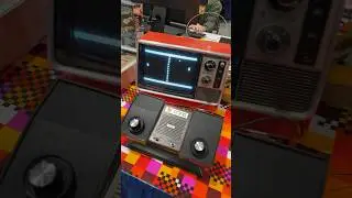 The late 70s vibe for the classic Atari Pong display has got me 😍! #retrogaming #atari @atari