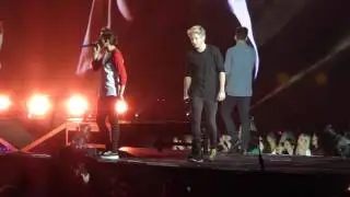 One Direction - Through The Dark - London, The O2 Arena - 28/09/2015