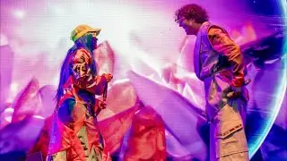 Rawayana + Bomba Estéreo: Astropical - Veneka (En Vivo / México / 2025)