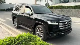 Bác Nào Bữa Tìm Land Cruiser Đen/Đen Mà Chưa Tìm Được Thì Nay Em Về - LandCruiser Lc300 đen/đen 2023