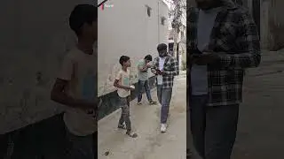 भिखारी 😂 #shorts #apsrvlog #comedy #funny #fighting #viral #instagram #ytshorts