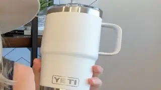 YETI Rambler 25 oz Tumbler with Handle and Straw Lid, Travel Mug Water Tumbler Review