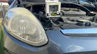 Fiat Evo Grande Punto wymiana żarówek świateł mijania H4 krok po kroku