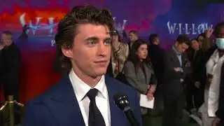 Dempsey Bryk at the Willow Premiere #willow