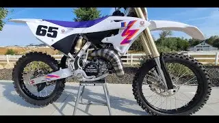 Bill's Pipes unboxing and quick comparison to the FMF exhaust on a 2024 YZ125. Awesome looking pipe!
