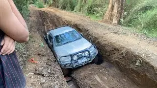 COCKPIT...OUR FIRST TIME IN TOOLANGI!  GQ GU PATROLS TRITON & HILUX 4x4