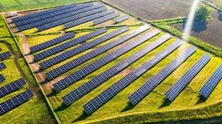 ☀️ How Solar Energy Saves the World: Eco-Friendly Benefits Explained! 🌱