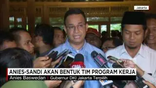 Anies-Sandi Akan Bentuk Tim Program Kerja