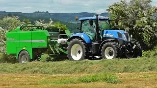 New Holland T7.200 & McHale Fusion 2 - Silage 2015