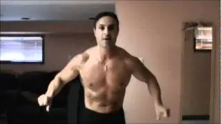 Personal  trainer toronto posing 2.wmv