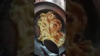 me eating egg